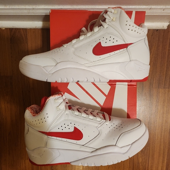 Nike Flight Lite Mid Scottie Pippen - Picture 2 of 11